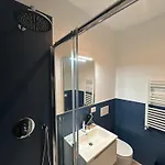 Flo Guest house 3*